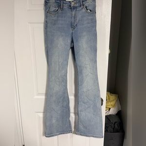 Flared dynamite jeans